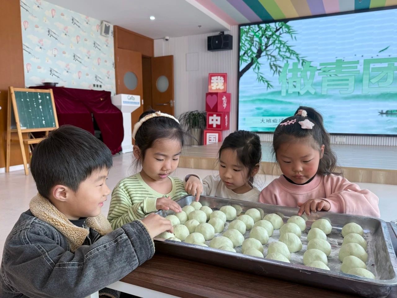 “童心忆清明，传承润成长”——苏州市吴中区车坊幼儿园清明节主题活动